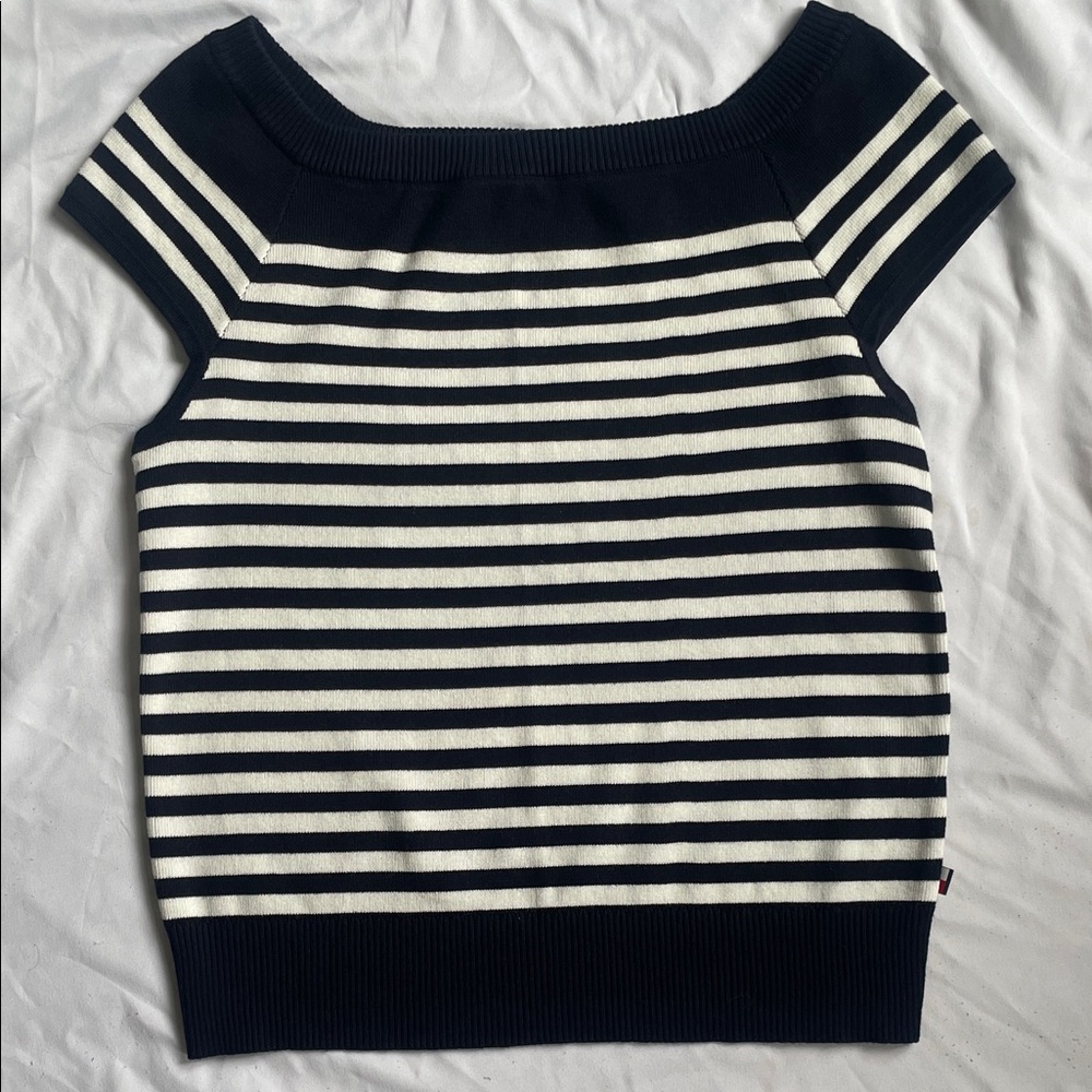 Tommy Hilfiger Navy & White Striped Knit Top - Classic Style - Medium - Picture 2 of 11